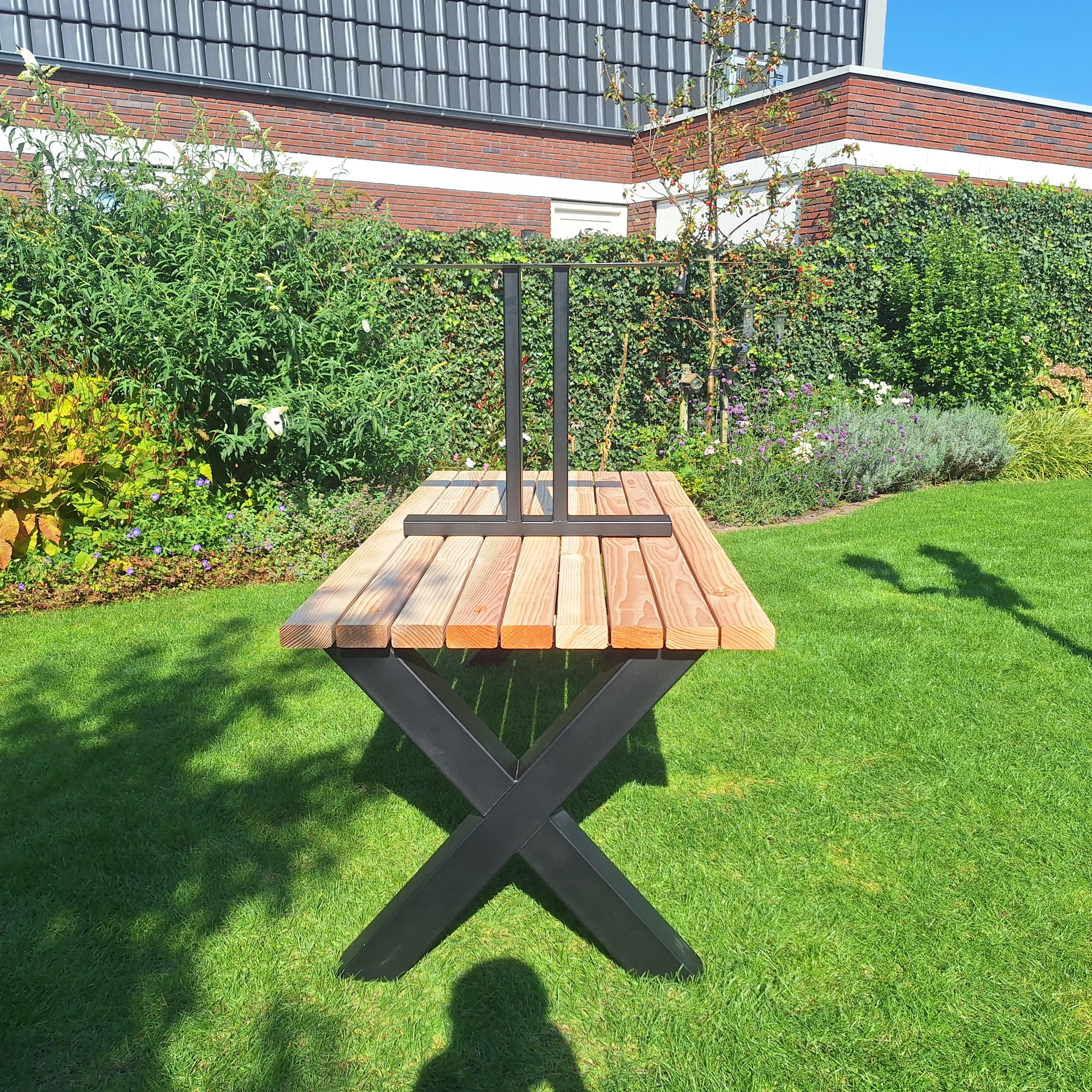 T-poot | Zwart | Staal | Tafel