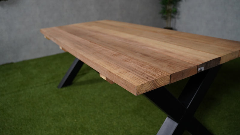 Tuintafel Iroko | Iroko hardhout | X-poot | Meerdere maten