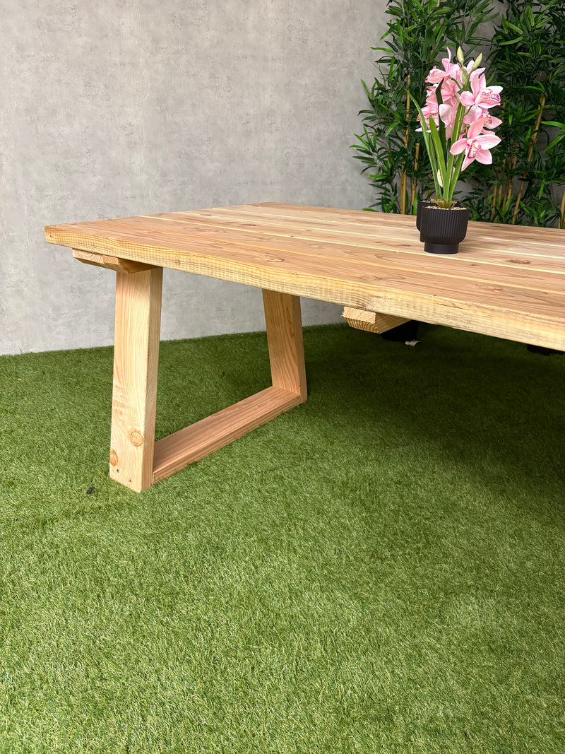 Table de jardin Timbrela | Douglas | Plusieurs tailles