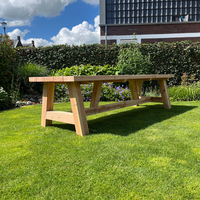 Table de jardin Extrême | Douglas | Plusieurs tailles