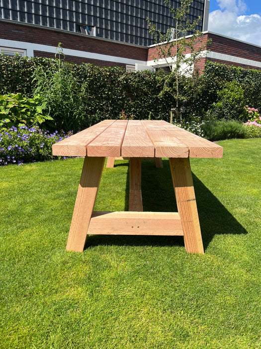 Table de jardin Extrême | Douglas | Plusieurs tailles