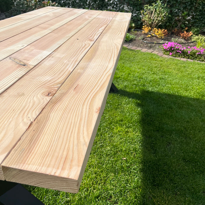 Table de jardin Rusto | Douglas/acier | Plusieurs tailles